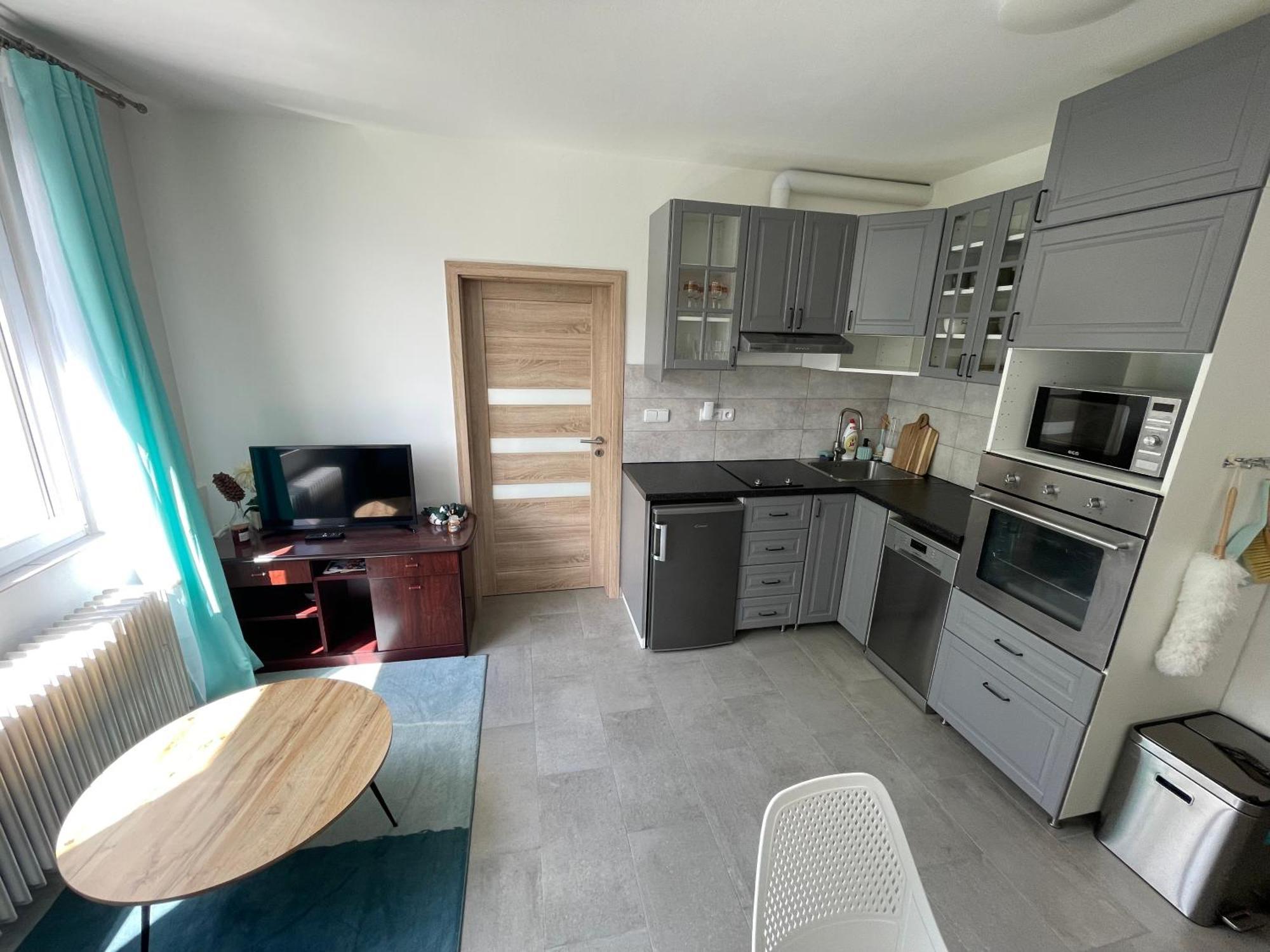 Novy Horsky Apartman V Jizerskych Horach Hejnice Exterior foto